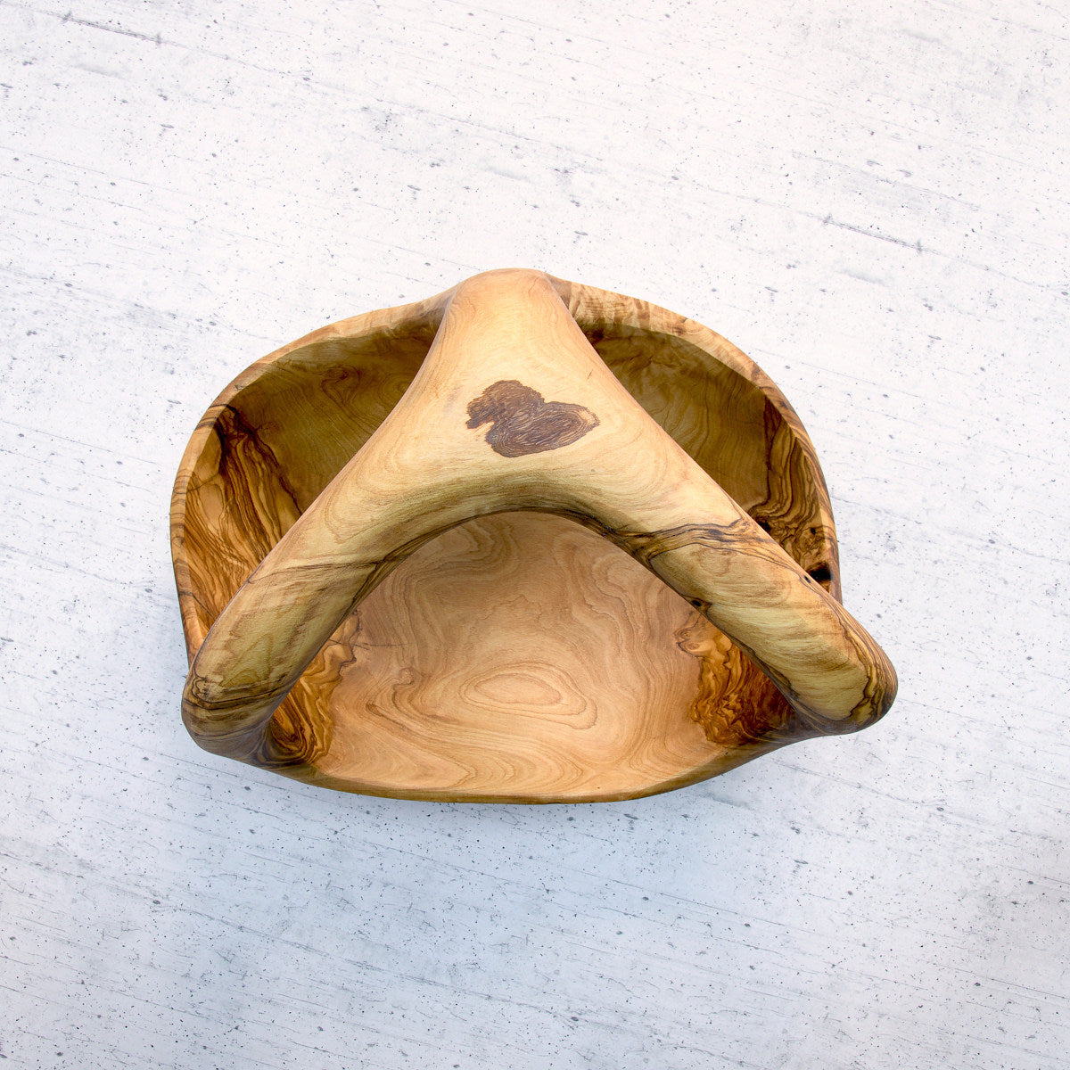 Cestino in legno di Ulivo con manico