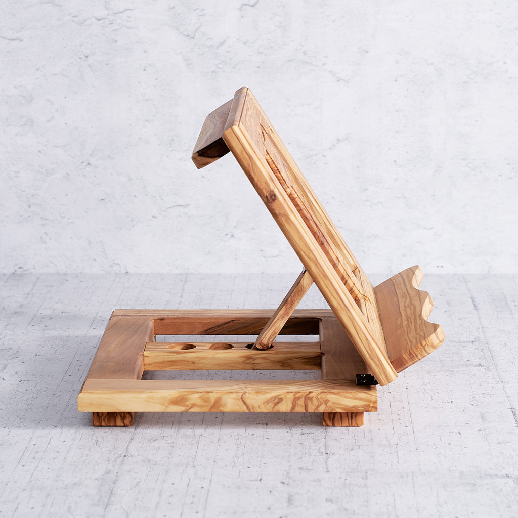 Tau wooden lectern