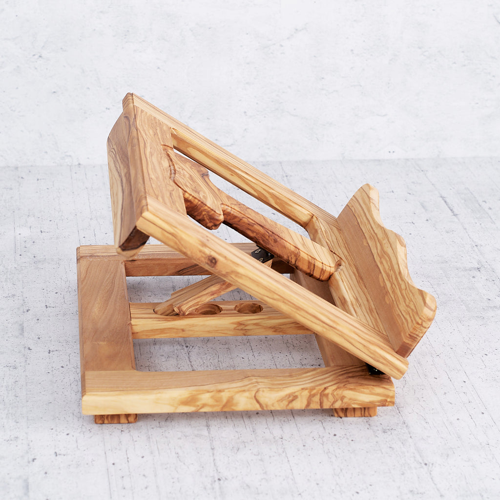 Tau wooden lectern