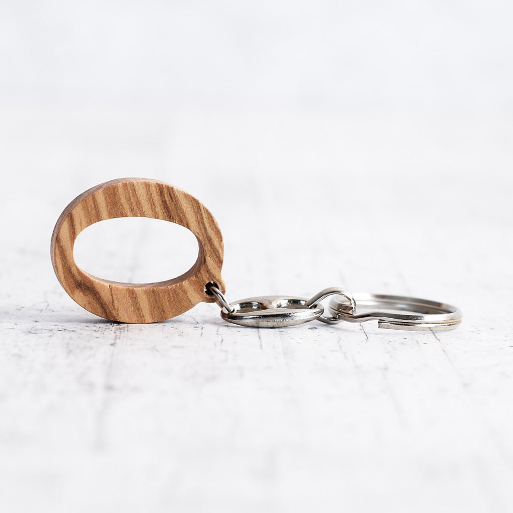 "O" Initial Keychain