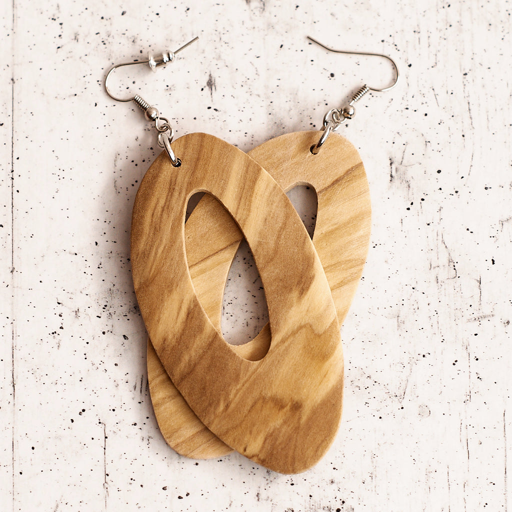 Mia. Olive wood earrings