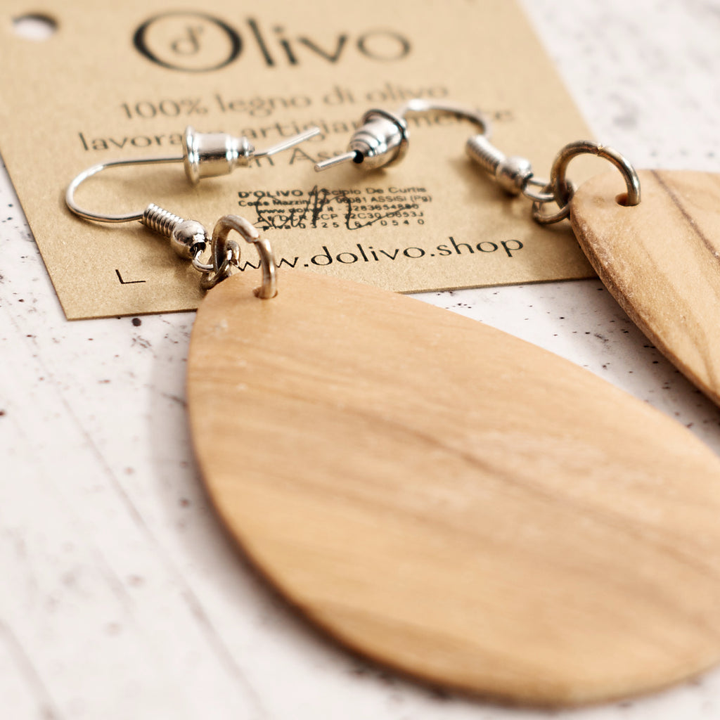 Orecchini in legno di olivo Lucia