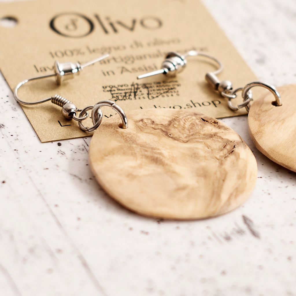 Orecchini in legno di olivo Anna