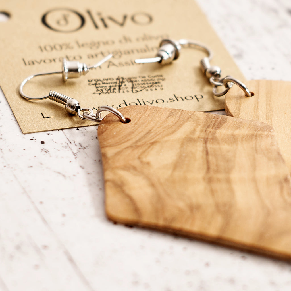 Orecchini in legno di olivo Chiara
