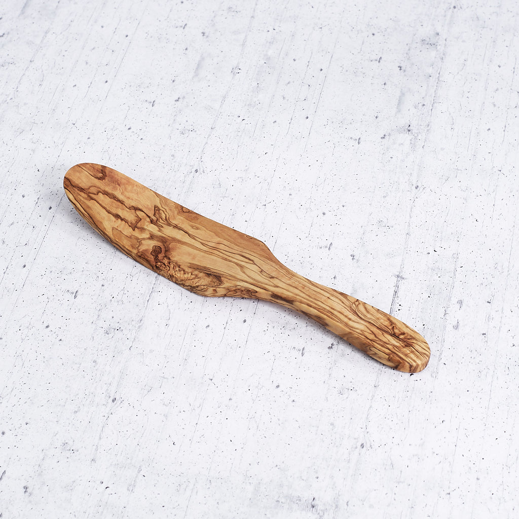 Round-tipped olive wood spatula