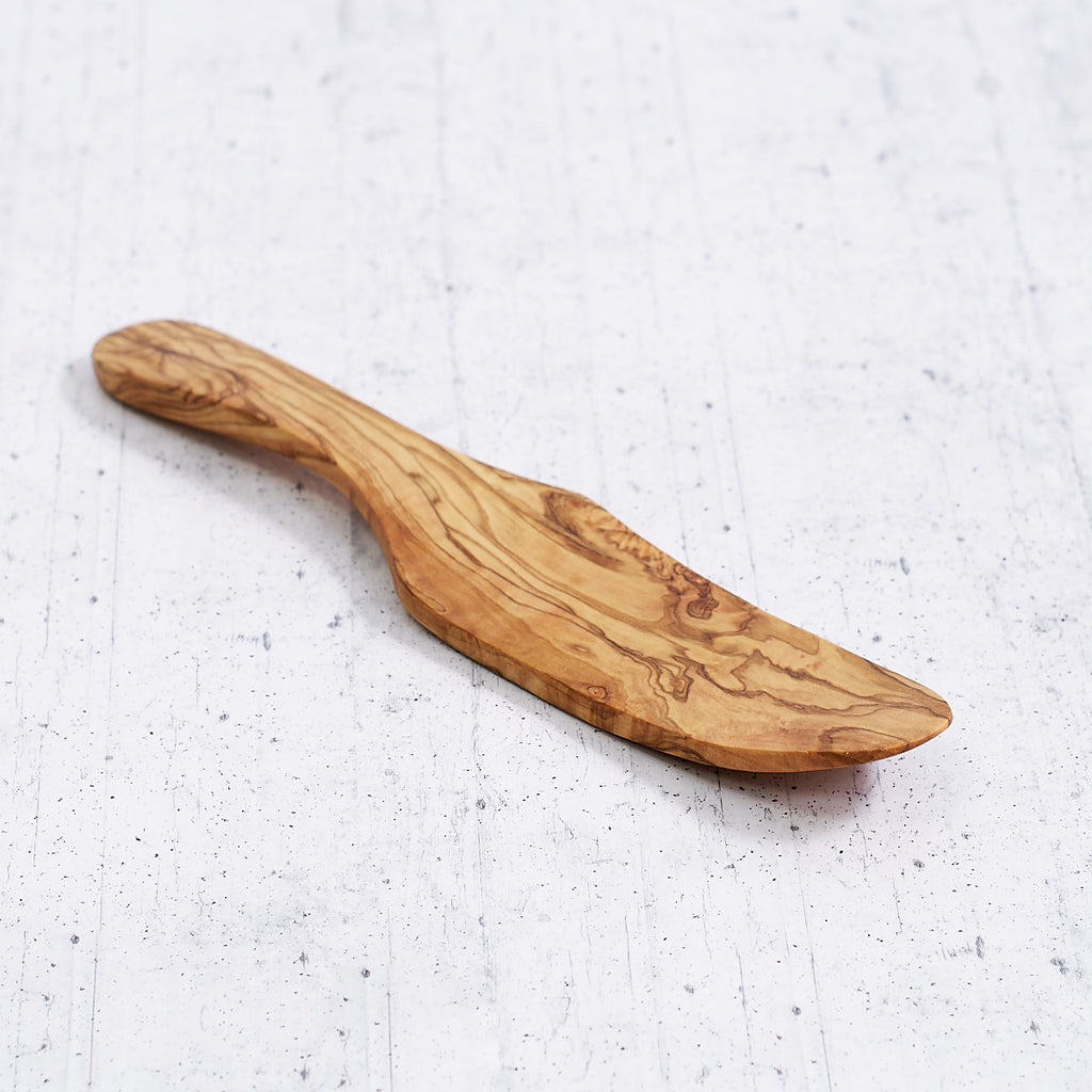 Round-tipped olive wood spatula