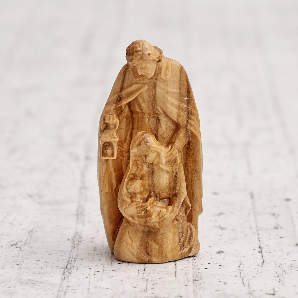 Holy Family in olive wood - religious craftsmanship and devout gift