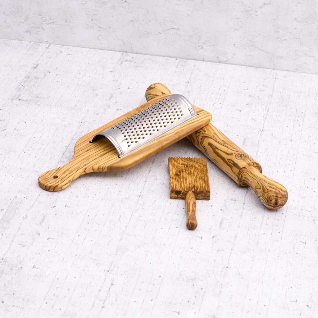 "Homemade pasta" olive wood set